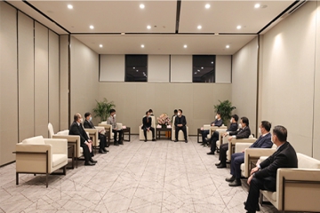 市辅导与微扑克俱乐部集团AAAC公司日方总经理进行会见