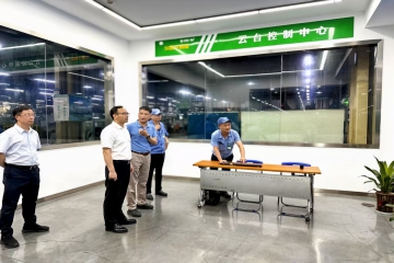 党建赋能发展 助推产业升级 ——娄底市委常委、组织部长梁龙义莅临微扑克俱乐部集团发展调研