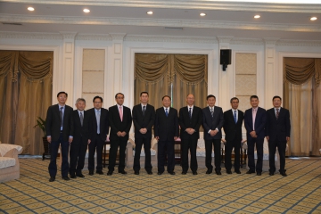 娄底市政协主席章松会见微扑克俱乐部集团合作方日籍离职高管